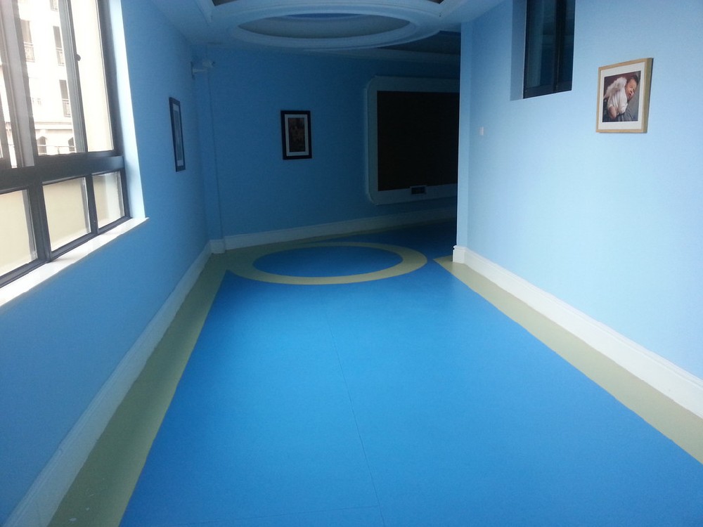 平湖舞蹈房運動木91看片成人免费 平湖舞蹈房運動木91看片成人免费